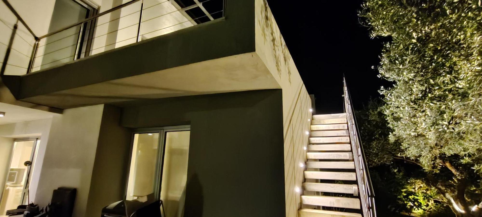 Bed and Breakfast Art House Quartu - Margine Rosso Quartu SantʼElena Exterior foto