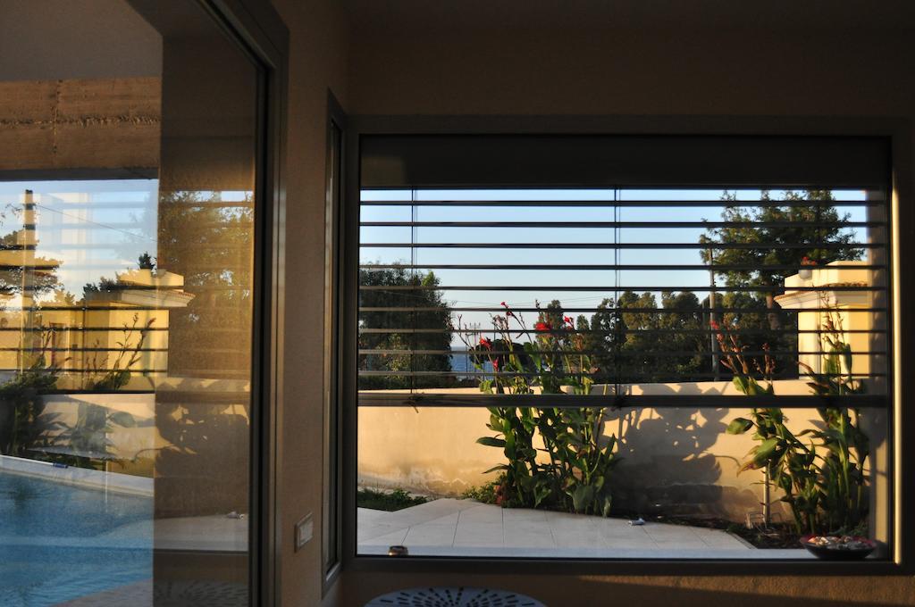Bed and Breakfast Art House Quartu - Margine Rosso Quartu SantʼElena Exterior foto